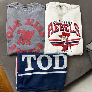 Lot Of Ole Miss Rebels Medium Gear - Sweatshirt, Long Sleeve Shirt, Flag